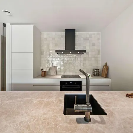 Luxury In Near & Center Appartamento De Haan