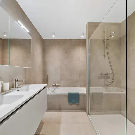 Luxury In Near Beach&center