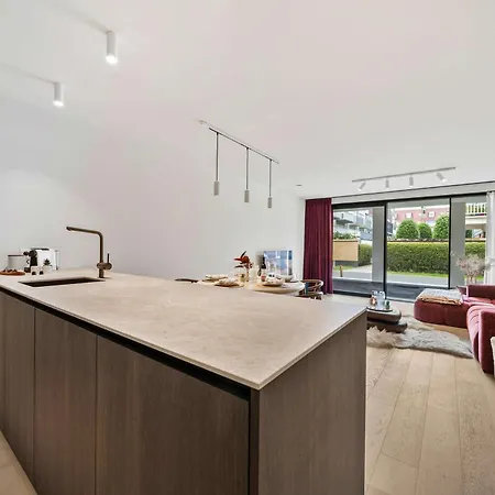 Luxury In Near & Center * De Haan